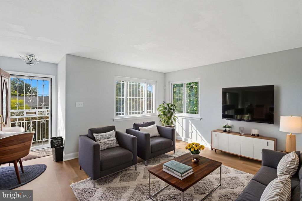 140 WILMINGTON PL SE, Washington, DC 20032