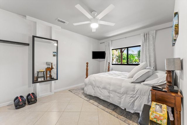 728 NE 9TH Avenue, Boynton Beach, FL 33435