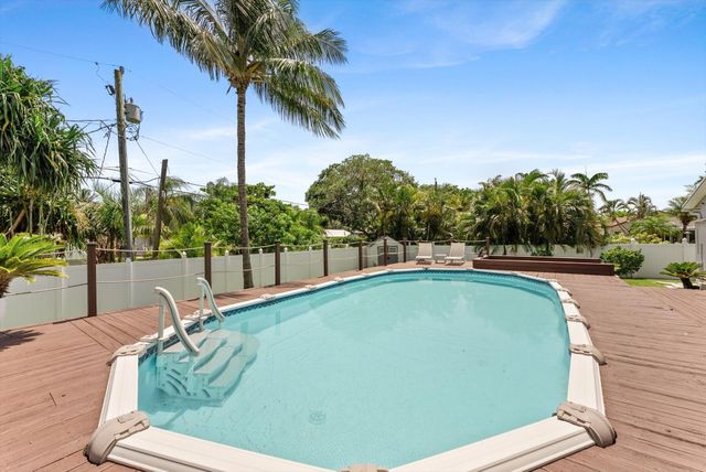 728 NE 9TH Avenue, Boynton Beach, FL 33435