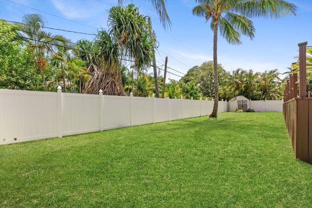 728 NE 9TH Avenue, Boynton Beach, FL 33435