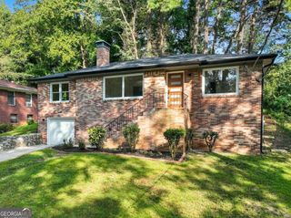2885 Dale Creek Drive NW, Atlanta, GA 30318