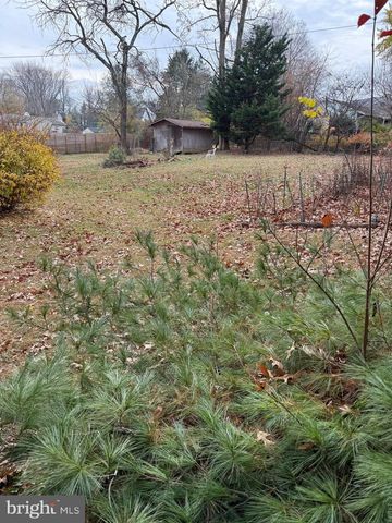 2540 FLINT HILL RD, Vienna, VA 22181