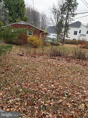 2540 FLINT HILL RD, Vienna, VA 22181