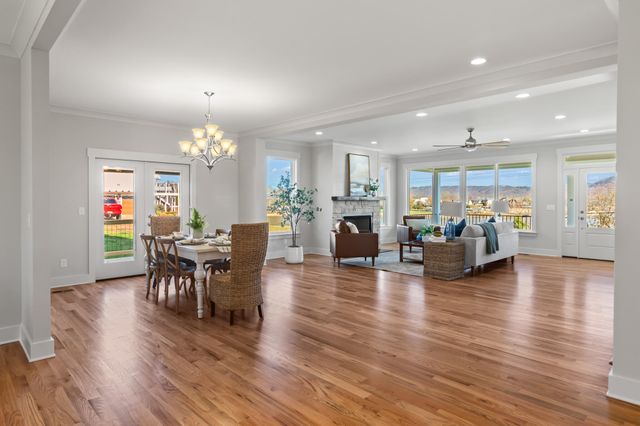 8211 Snow Hill Road, Ooltewah, TN 37363