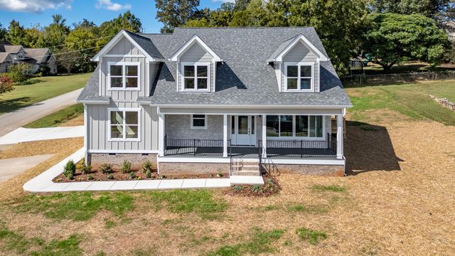 8211 Snow Hill Road, Ooltewah, TN 37363