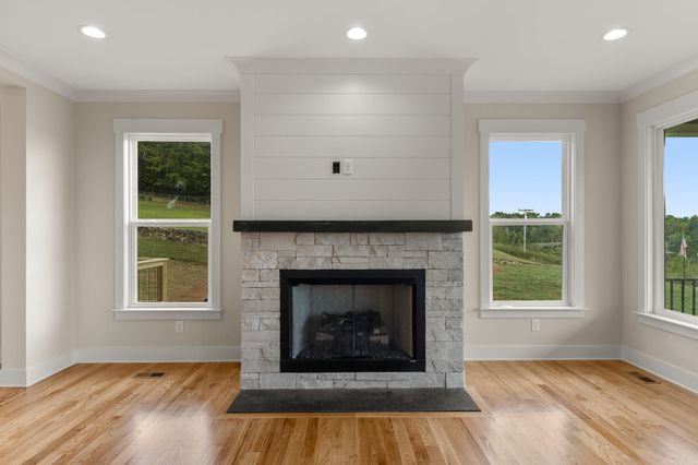 8211 Snow Hill Road, Ooltewah, TN 37363