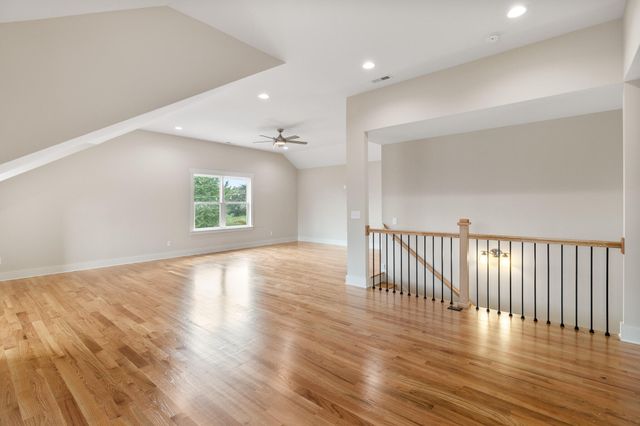 8211 Snow Hill Road, Ooltewah, TN 37363