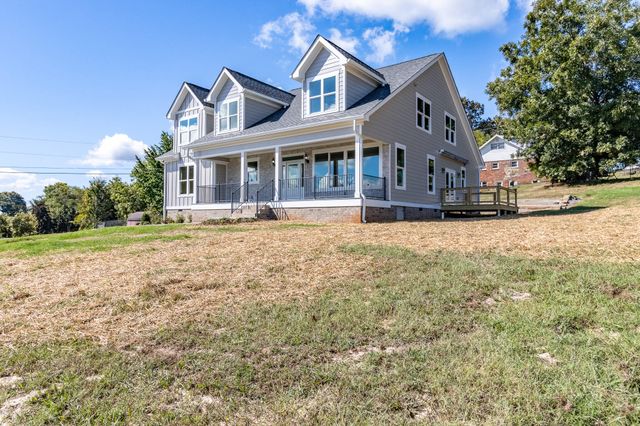 8211 Snow Hill Road, Ooltewah, TN 37363