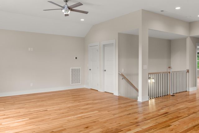 8211 Snow Hill Road, Ooltewah, TN 37363