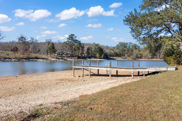 8211 Snow Hill Road, Ooltewah, TN 37363