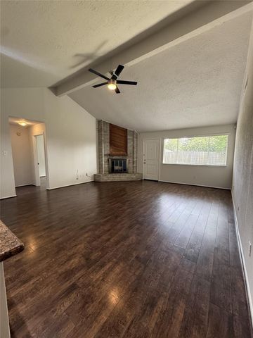 8306 Bee Meadow Lane, Houston, TX 77489