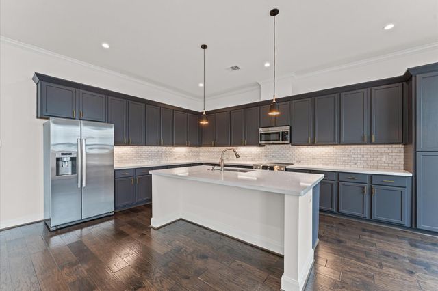 8806 Hollywood Garden Lane Lane, Houston, TX 77080
