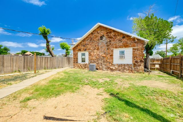 415 E Harris Ave, San Angelo, TX 76903