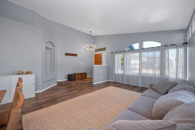 2329 Mark Twain Dr, Antioch, CA 94531