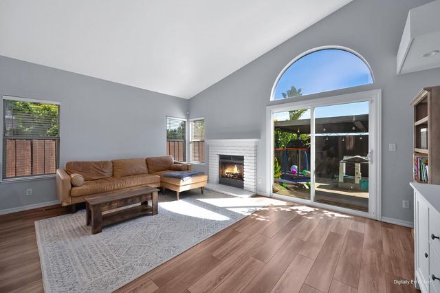 2329 Mark Twain Dr, Antioch, CA 94531