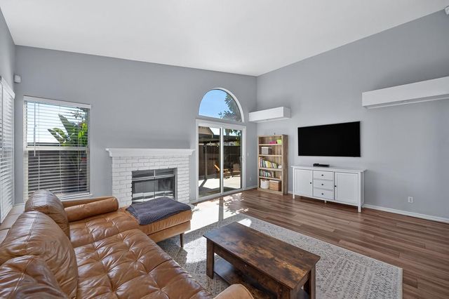 2329 Mark Twain Dr, Antioch, CA 94531
