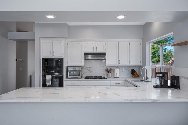 2329 Mark Twain Dr, Antioch, CA 94531