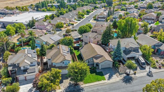 2329 Mark Twain Dr, Antioch, CA 94531