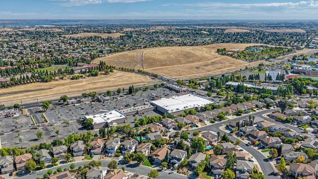 2329 Mark Twain Dr, Antioch, CA 94531
