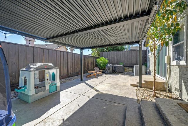 2329 Mark Twain Dr, Antioch, CA 94531