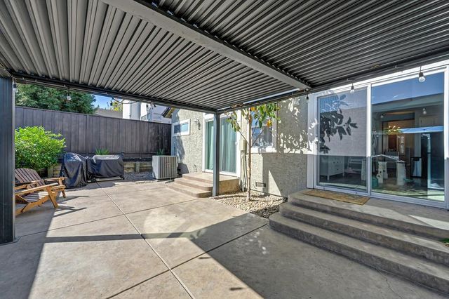 2329 Mark Twain Dr, Antioch, CA 94531