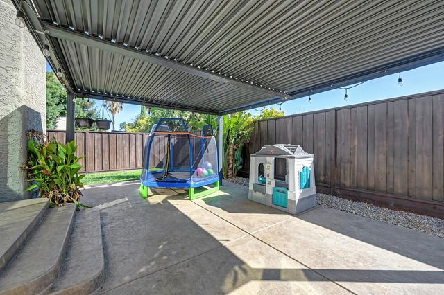 2329 Mark Twain Dr, Antioch, CA 94531