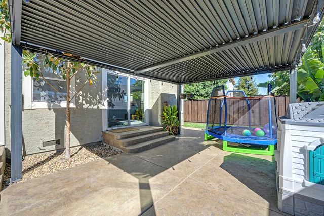 2329 Mark Twain Dr, Antioch, CA 94531