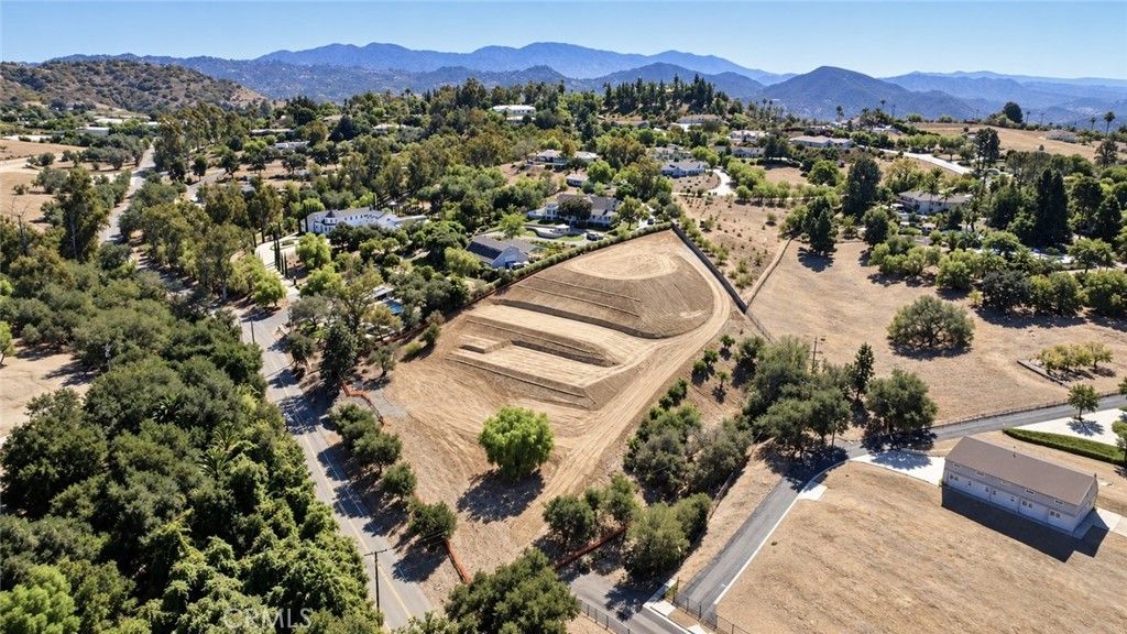3261 Live Oak Park, Fallbrook, CA 92028 — photo 2