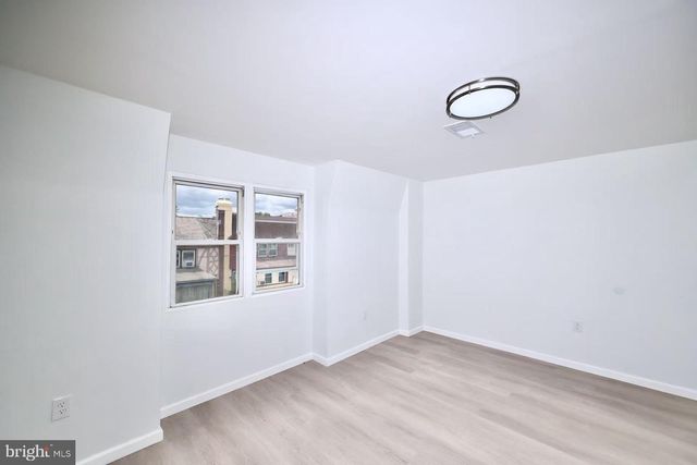 237 MAYPOLE RD, Upper Darby, PA 19082