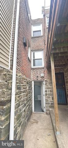 237 MAYPOLE RD, Upper Darby, PA 19082