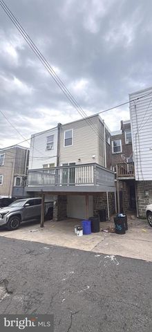 237 MAYPOLE RD, Upper Darby, PA 19082