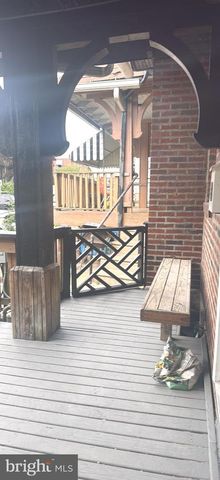 237 MAYPOLE RD, Upper Darby, PA 19082