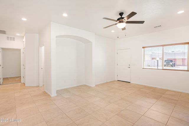 293 S MEADOWOOD Lane, Sierra Vista, AZ 85635