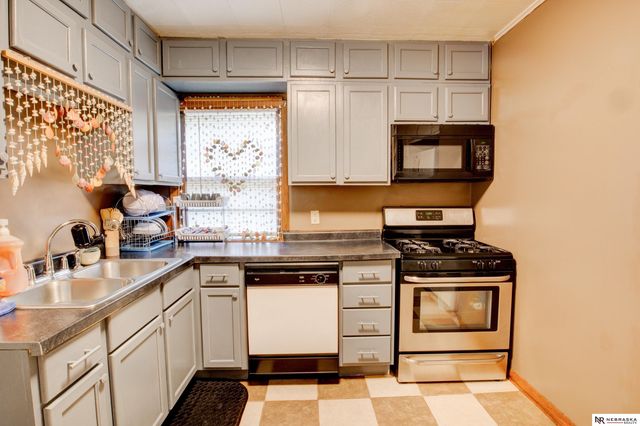 4609 Fowler Avenue, Omaha, NE 68104