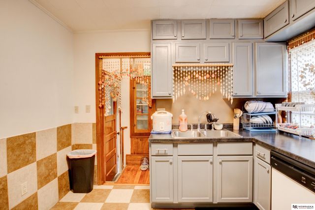 4609 Fowler Avenue, Omaha, NE 68104