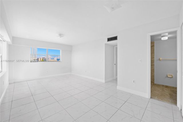 16508 NE 26th Ave 601, North Miami Beach, FL 33160