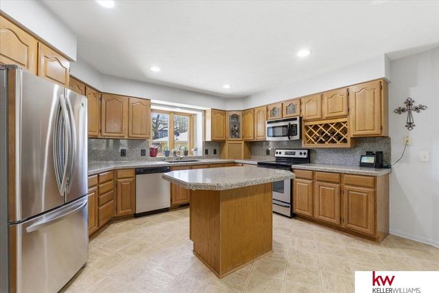 9218 Bellvue Circle, Plattsmouth, NE 68048