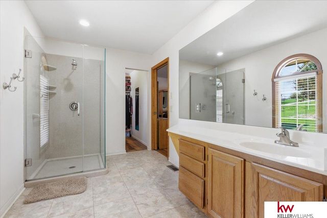 9218 Bellvue Circle, Plattsmouth, NE 68048