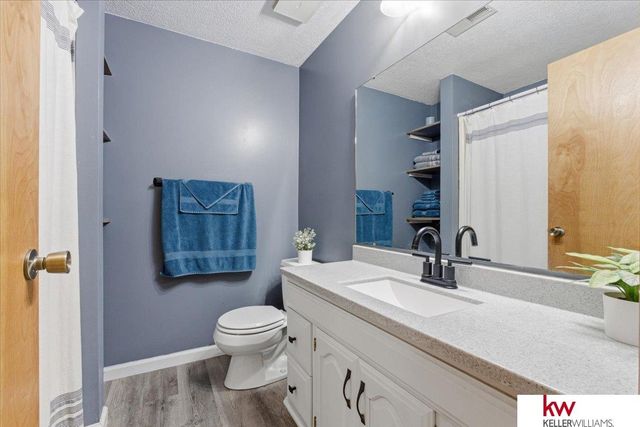9218 Bellvue Circle, Plattsmouth, NE 68048