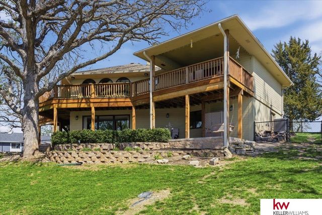9218 Bellvue Circle, Plattsmouth, NE 68048