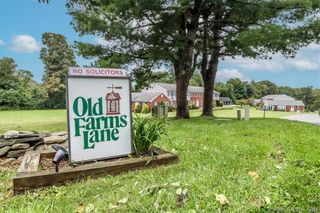 86 Old Farms Lane 86, New Milford, CT 06776