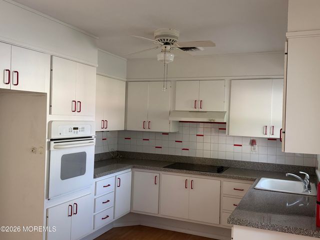 296C Dorchester Drive, Lakewood, NJ 08701