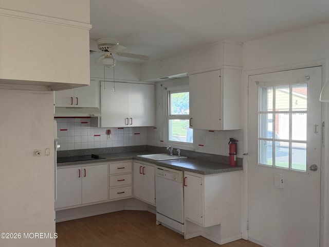 296C Dorchester Drive, Lakewood, NJ 08701