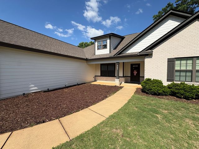 302 Lee Road 0293, Smiths Station, AL 36877