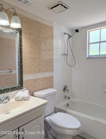 1601 Sunny Brook Lane NE D101, Palm Bay, FL 32905