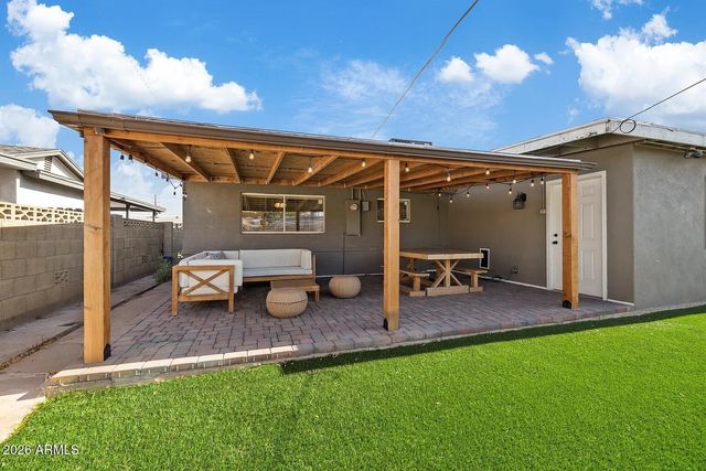 7936 E MORELAND Street, Scottsdale, AZ 85257