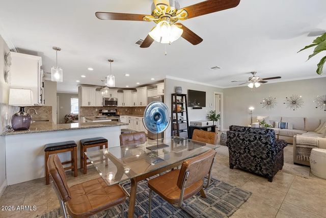 7936 E MORELAND Street, Scottsdale, AZ 85257