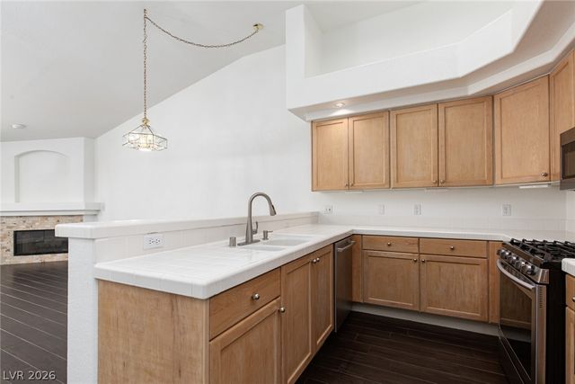 7625 Valley Green Drive 201, Las Vegas, NV 89149