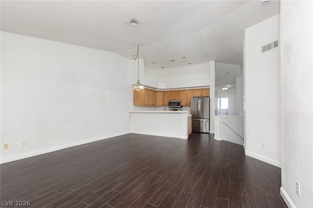 7625 Valley Green Drive 201, Las Vegas, NV 89149