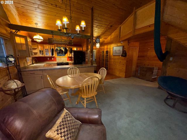 1415 N ALVORD Ln, Otis, OR 97368